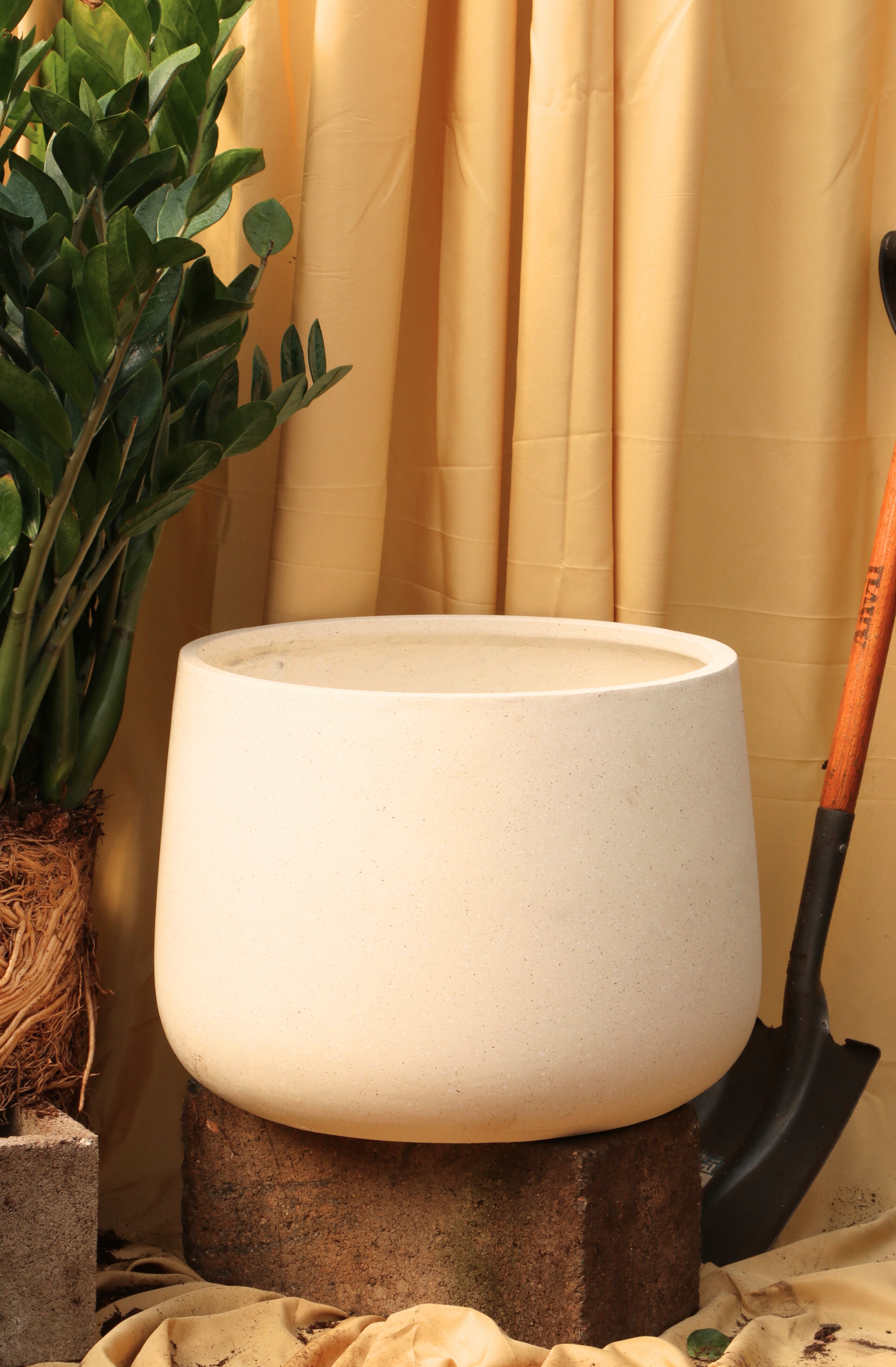Fiber Cone Fiberglass Planters (